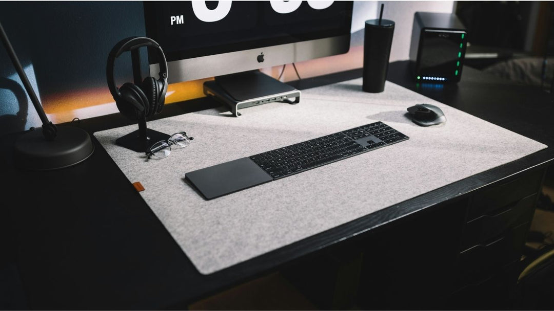 The Calm Desk Method: Build a Minimal Workspace That Actually Works