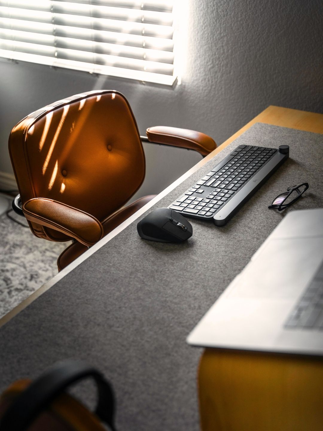 SootheForLife mobile banner showing compact workspace setup with desk mat and accessories